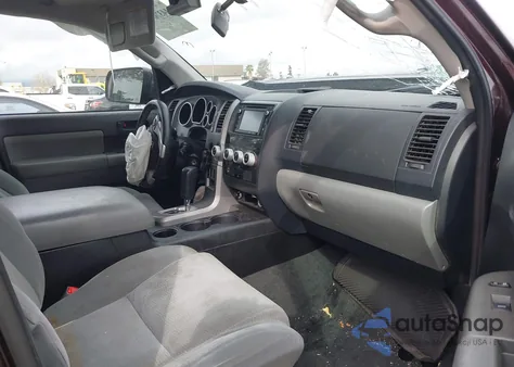 2014 Toyota Sequoia Sr5 5.7L V8 from USA, damaged, VIN 5TDZY5G13ES054683